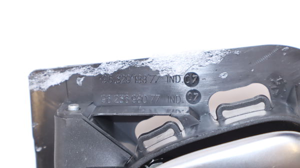 Poignee int porte avd Peugeot 206 (2L_, 2M_) 1.4 i (2010-2013)
