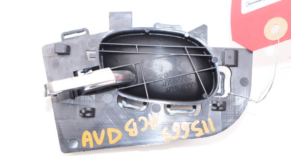 Poignee int porte avd Peugeot 206 (2L_, 2M_) 1.4 i (2010-2013)