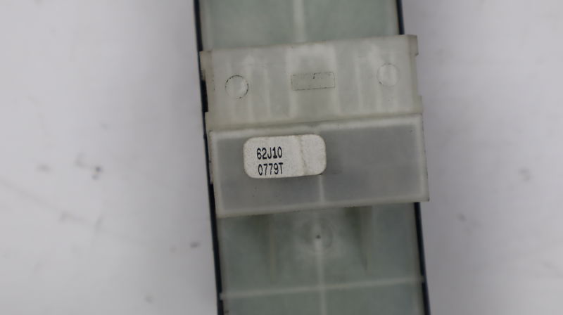 Commande lève-glace porte avant gauche Opel AGILA (B) (H08) 1.0 (f68) (2008-2011)