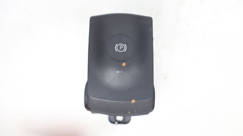 Interrupteur commande de frein a main Renault KOLEOS I (HY_) 2.0 dci 4x4 (hy0k) (2008)