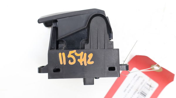 Interrupteur commande de frein a main Renault KOLEOS I (HY_) 2.0 dci 4x4 (hy0k) (2008)