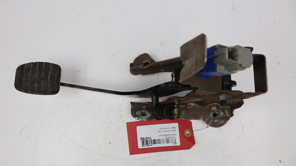 Pedale embrayage Dacia DUSTER (HS_) 1.5 dci 4x4 (2013-2018) 5 portes