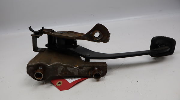 Pedale embrayage Dacia DUSTER (HS_) 1.5 dci 4x4 (2013-2018) 5 portes