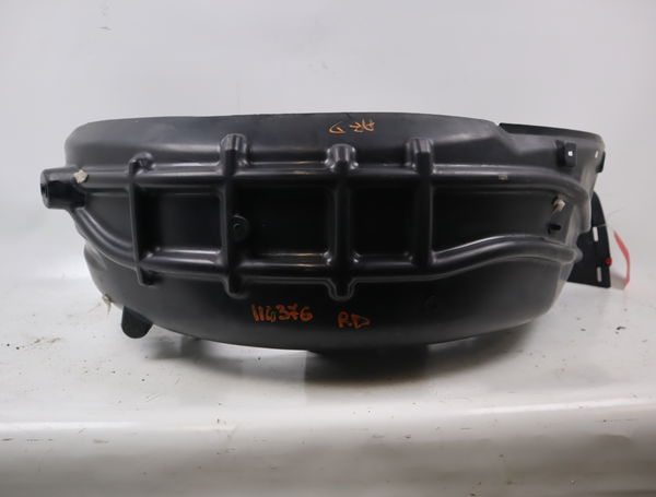 Pare-boue arrière droit Peugeot 2008 II (UD_, US_, UY_, UK_) 1.5 bluehdi 130 (2019)