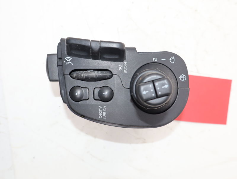 Commande essuie glace Renault KANGOO Express (FW0-1_) 1.5 dci 110 (fw06, fw12) (2013)