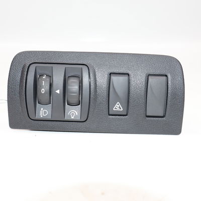 Interrupteur commande de phares Renault MEGANE IV 3-5 portes (B9A-M-N_) 1.5 dci 110 (b9a3) (2015)