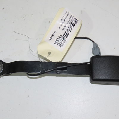 Ancrage ceinture avant droit Renault CAPTUR I (J5_, H5_) 1.5 dci 110 (2015) 5 portes