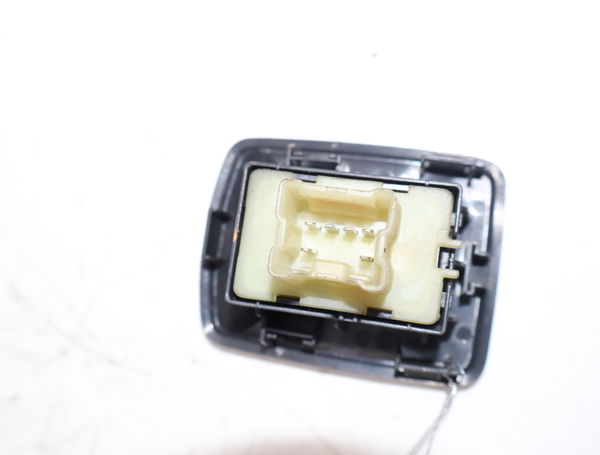 Commande lève-glace porte avant droite Renault KANGOO Express (FW0-1_) 1.5 dci 110 (fw06, fw12) (2013)