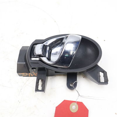 Poignee int porte avg Nissan JUKE (F15) 1.6 (2010) 5 portes
