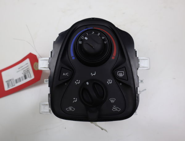 Commande de chauffage Toyota AYGO (_B4_) 1.0 (kgb40) (2014)