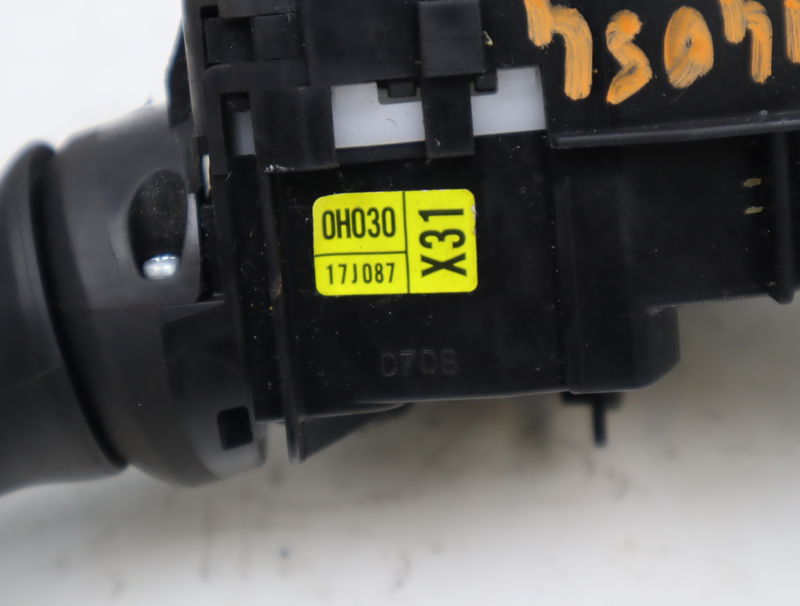 Commande eclairage Toyota AYGO (_B4_) 1.0 (kgb40) (2014)