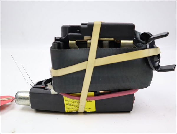 Ceinture arrière droite Renault CLIO II (BB_, CB_) 1.2 16v (bb05, bb0w, bb11, bb27, bb2t, bb2u, bb2v, cb05,... (2001-2016) 3 portes