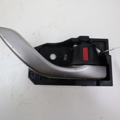 Poignee int porte avd Mazda CX-3 (DK) 2.0 skyactiv-g (dk5w, dk6w) (2015)
