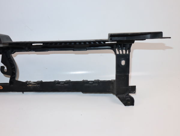 Support central pare-choc av Volkswagen POLO VI (AW1, BZ1, AE1) 1.6 tdi (2017-2019)