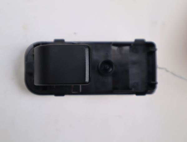 Commande lève-glace porte avant droite Mazda CX-3 (DK) 2.0 skyactiv-g (dk5w, dk6w) (2015)
