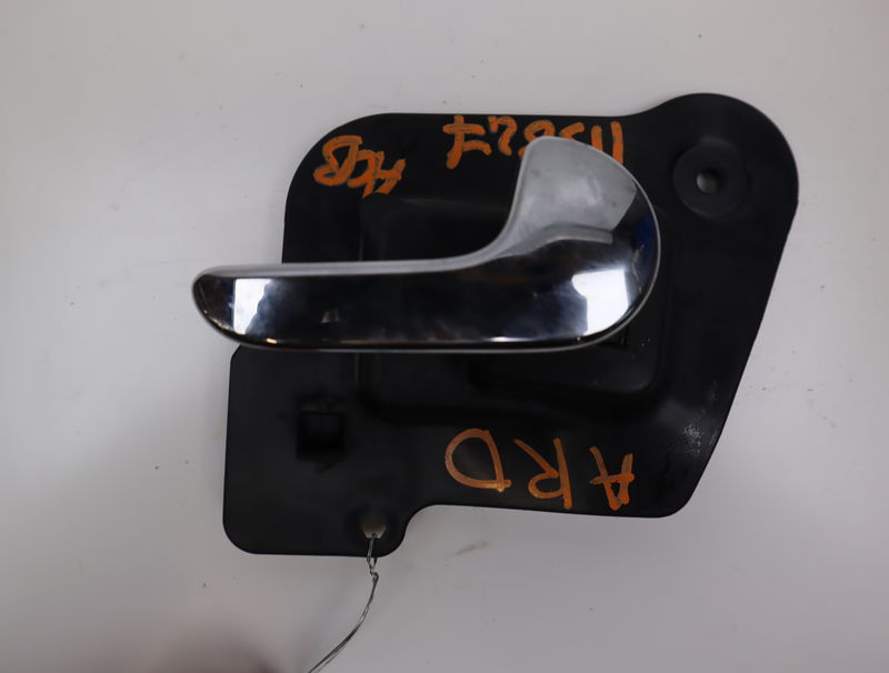 Poignee int porte ard Opel MERIVA A Monospace (X03) 1.7 cdti (e75) (2003-2010)