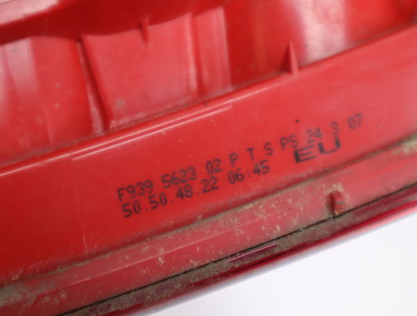 Feu arrière interieur gauche Alfa romeo 159 (939_) 1.9 jtdm 8v (939axe1b) (2005-2011)