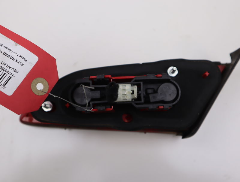 Feu arrière interieur gauche Alfa romeo 159 (939_) 1.9 jtdm 8v (939axe1b) (2005-2011)