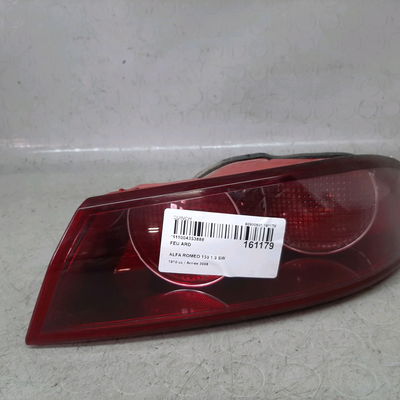 Feu arrière droit Alfa romeo 159 Sportwagon (939_) 1.9 jtdm 16v (939bxc1b, 939bxc12) (2006-2011)