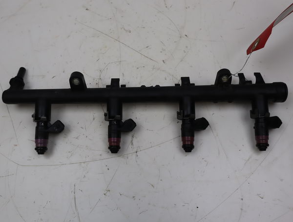 Rampe injection Renault MEGANE II (BM0-1_, CM0-1_) 1.6 16v (bm0c, cm0c) (2002-2008)