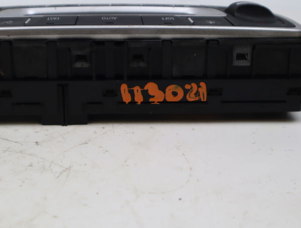 Commande de chauffage Renault SCÉNIC III (JZ0-1_) 1.9 dci (jz0j, jz1j, jz1k, jz1s) (2009)