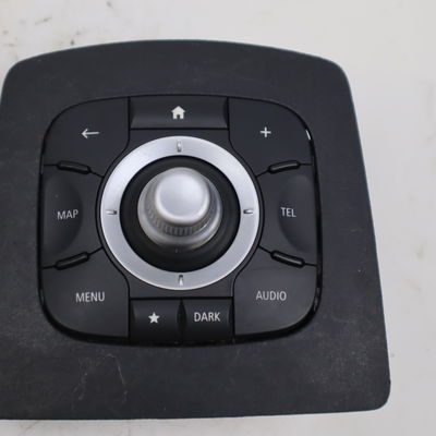 Commande autoradio Renault GRAND SCÉNIC III (JZ0-1_) 1.6 dci (jz00, jz12) (2011) 5 portes