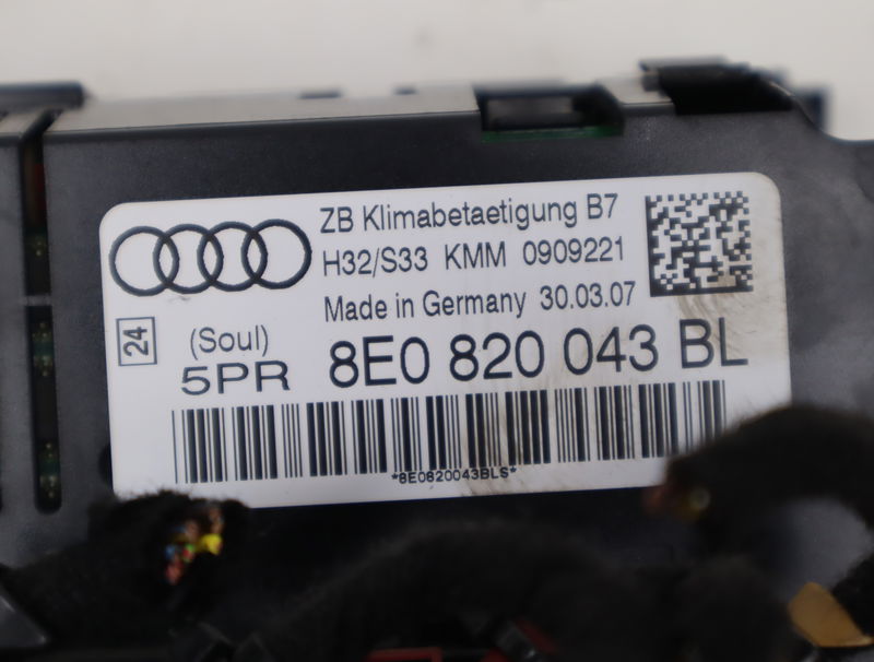 Commande de chauffage Audi A4 B7 (8EC) 2.0 (2004-2008)