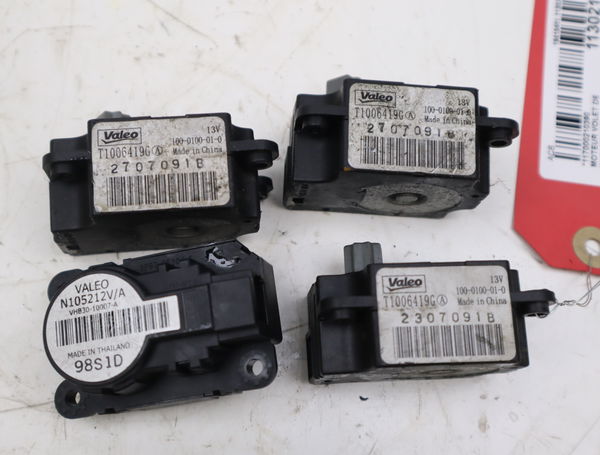Moteur volet de chauffage Renault SCÉNIC III (JZ0-1_) 1.9 dci (jz0j, jz1j, jz1k, jz1s) (2009)