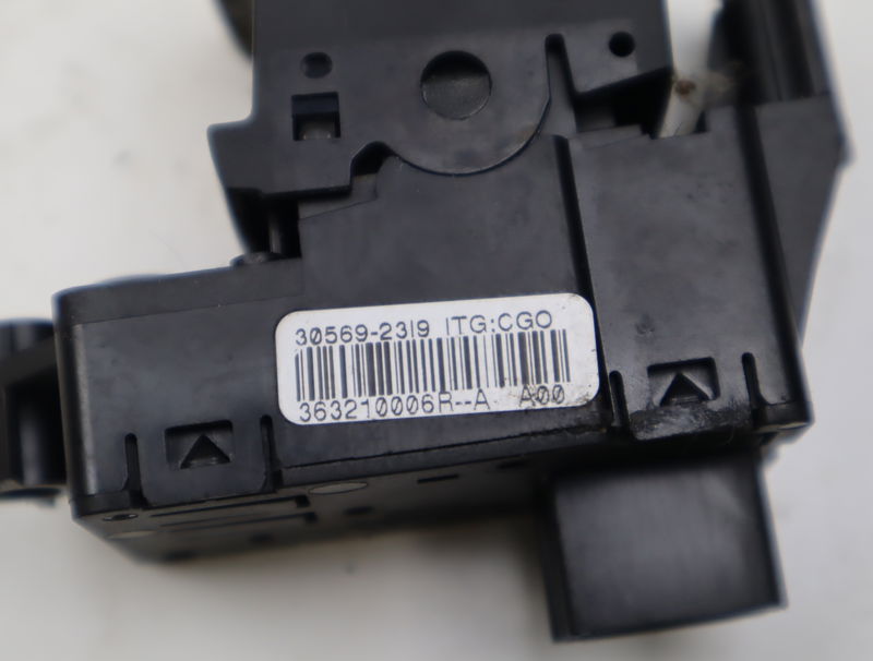 Interrupteur commande de frein a main Renault SCÉNIC III (JZ0-1_) 1.9 dci (jz0j, jz1j, jz1k, jz1s) (2009)