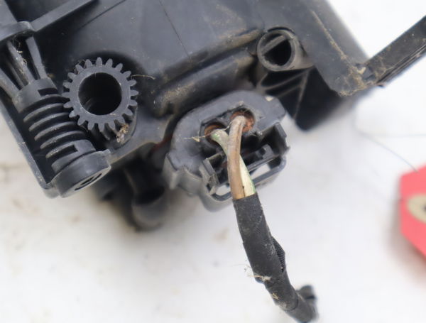 Phare antibrouillard avant gauche Audi A4 B7 (8EC) 2.0 (2004-2008)