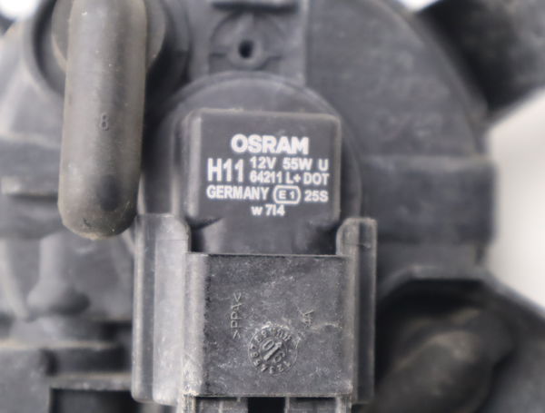 Phare antibrouillard avant droit Audi A4 B7 (8EC) 2.0 (2004-2008)