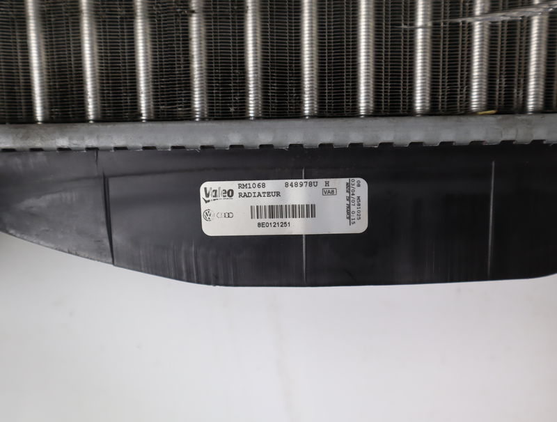 Radiateur Audi A4 B7 (8EC) 2.0 (2004-2008)