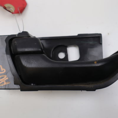 Poignee int porte avg Isuzu D-MAX II (TFR, TFS) 1.9 ddi 4x4 (tfs87j) (2017)