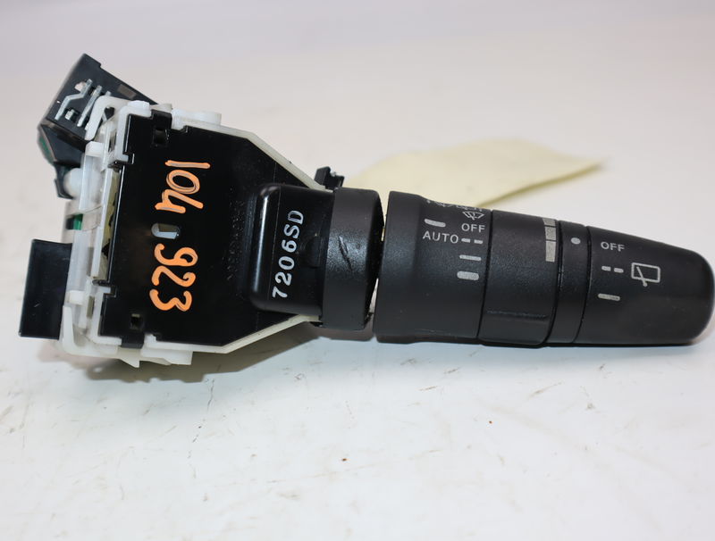 Commande essuie glace Nissan NOTE (E11, NE11) 1.5 dci (2010-2012)