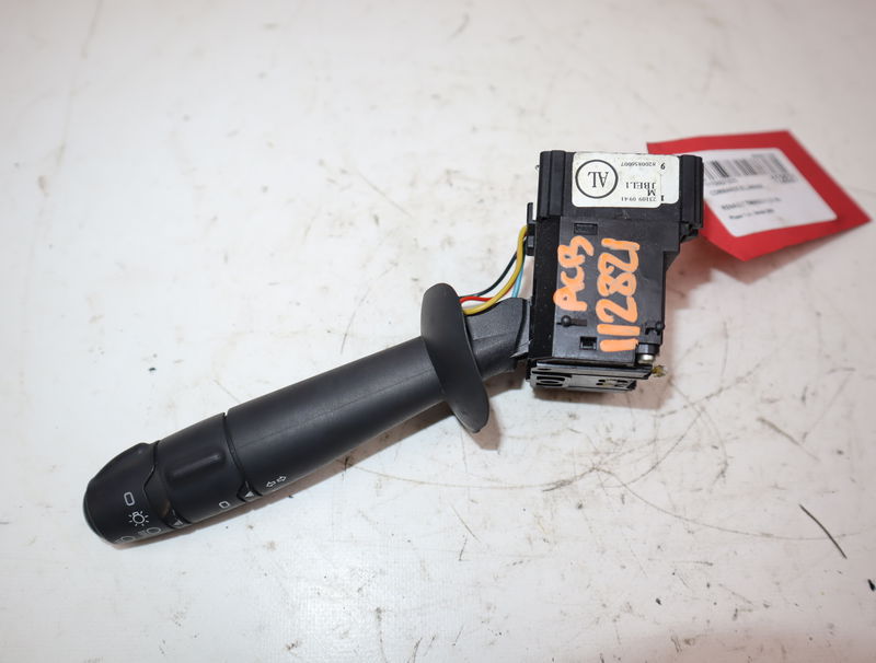 Commande eclairage RENAULT TWINGO II Phase 1 06-2007--11-2011 1.2i 16v 75ch