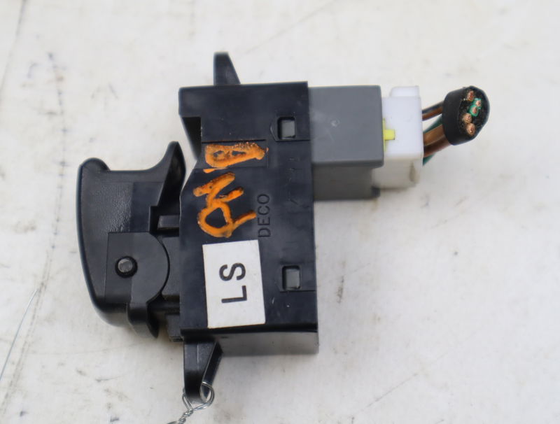 Commande lève-glace porte avant droite Chevrolet AVEO - KALOS 3-5 portes (T200) 1.4 16v (2003-2008)