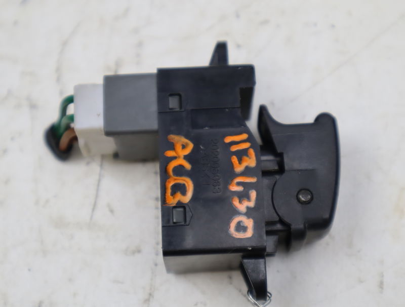 Commande lève-glace porte avant droite Chevrolet AVEO - KALOS 3-5 portes (T200) 1.4 16v (2003-2008)