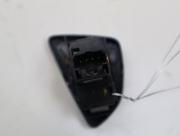 Commande lève-glace porte avant gauche Ford KA (RU8) 1.2 (2008-2016) 3 portes