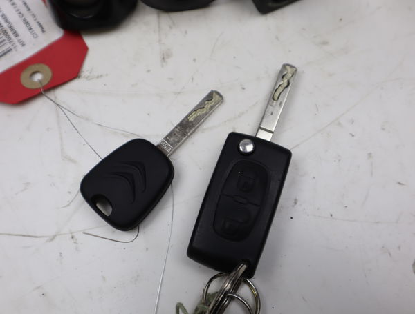 Kit serrures  antivol Citroën C4 II (NC_) 1.6 hdi 90 (2009) 5 portes