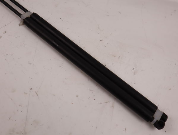 Verin droit hayon Alfa romeo 147 (937_) 2.0 16v t.spark (937.axa1, 937.axc1, 937.bxc1) (2001-2010) 3 portes