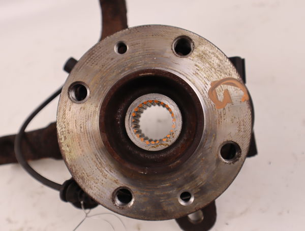 Fusee avg RENAULT TWINGO II Phase 1 06-2007--11-2011 1.2i 16v 75ch