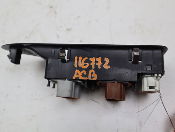 Commande lève-glace porte avant gauche Renault VEL SATIS (BJ0_) 2.2 dci (bj0e, bj0f) (2002-2009) 5 portes