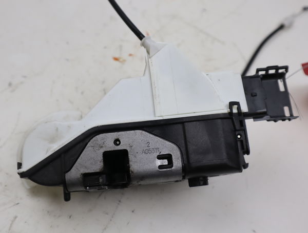 Serrure porte avg Peugeot 5008 (0U_, 0E_) 1.6 bluehdi 120 (2014-2017) 5 portes