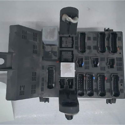 Platine fusible habitacle Renault LAGUNA I (B56_, 556_) 1.8 16v (b563, b564) (1998-2001)