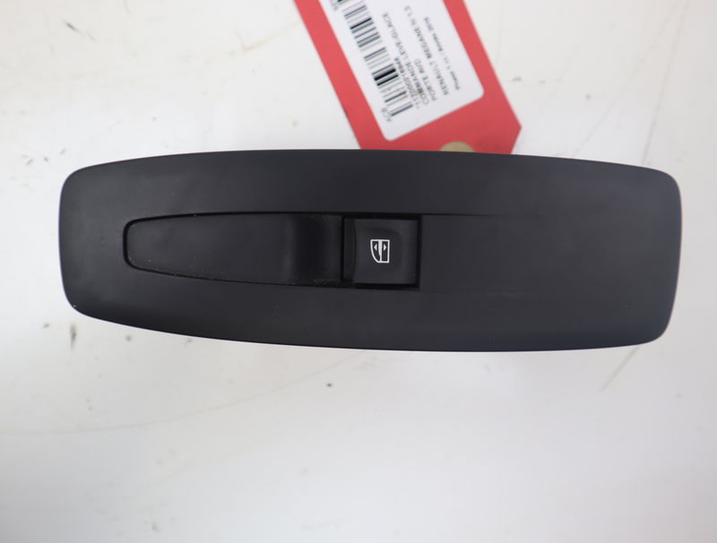 Commande lève-glace porte avant droite Renault MEGANE IV 3-5 portes (B9A-M-N_) 1.3 tce 140 (b9nb) (2018)