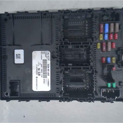 Platine fusible habitacle Ford FIESTA VII (HJ, HF) 1.1 ti-vct (2017)