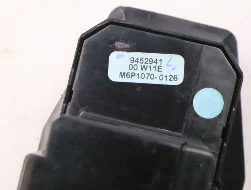 Commande lève-glace porte avant gauche Volvo V70 II (285) 2.5 tdi (1999-2007)