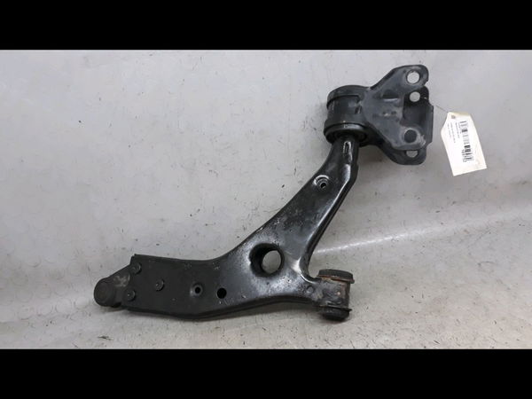 Triangle inf avg Ford KUGA II (DM2) 1.5 tdci (2016-2019)