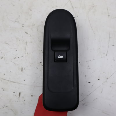 Commande lève-glace porte avant droite Peugeot 208 I (CA_, CC_) 1.6 hdi - bluehdi 75 (2013) 5 portes