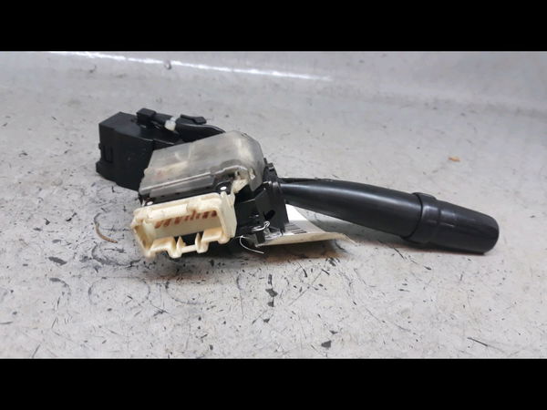 Commande eclairage Toyota AVENSIS Break (_T22_) 2.0 td (ct220_) (1997-2003)